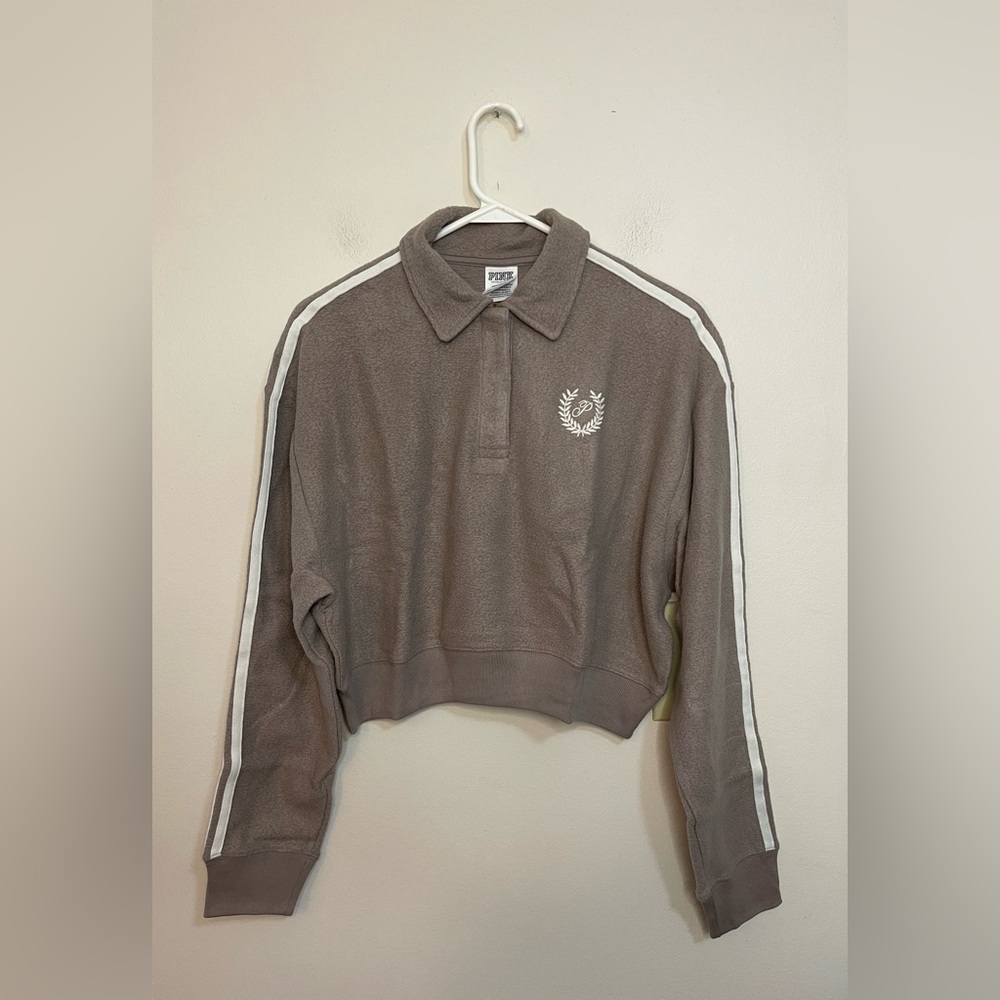 VICTORIA'S SECRET PINK  FLEECE CROPPED POLO SWEATSHIRT. NWT - Picture 3 of 16